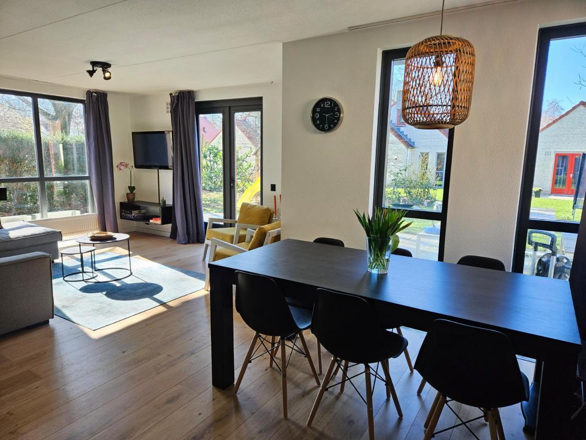 7 Person House With Garden, Firepit, Swimming Lake, Hammock, Child Friendly, In- And Outside Playground, Slide, And Great Coffee Ewijk Eksteriør bilde