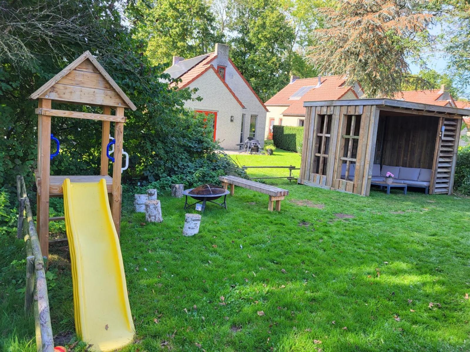7 Person House With Garden, Firepit, Swimming Lake, Hammock, Child Friendly, In- And Outside Playground, Slide, And Great Coffee Ewijk Eksteriør bilde